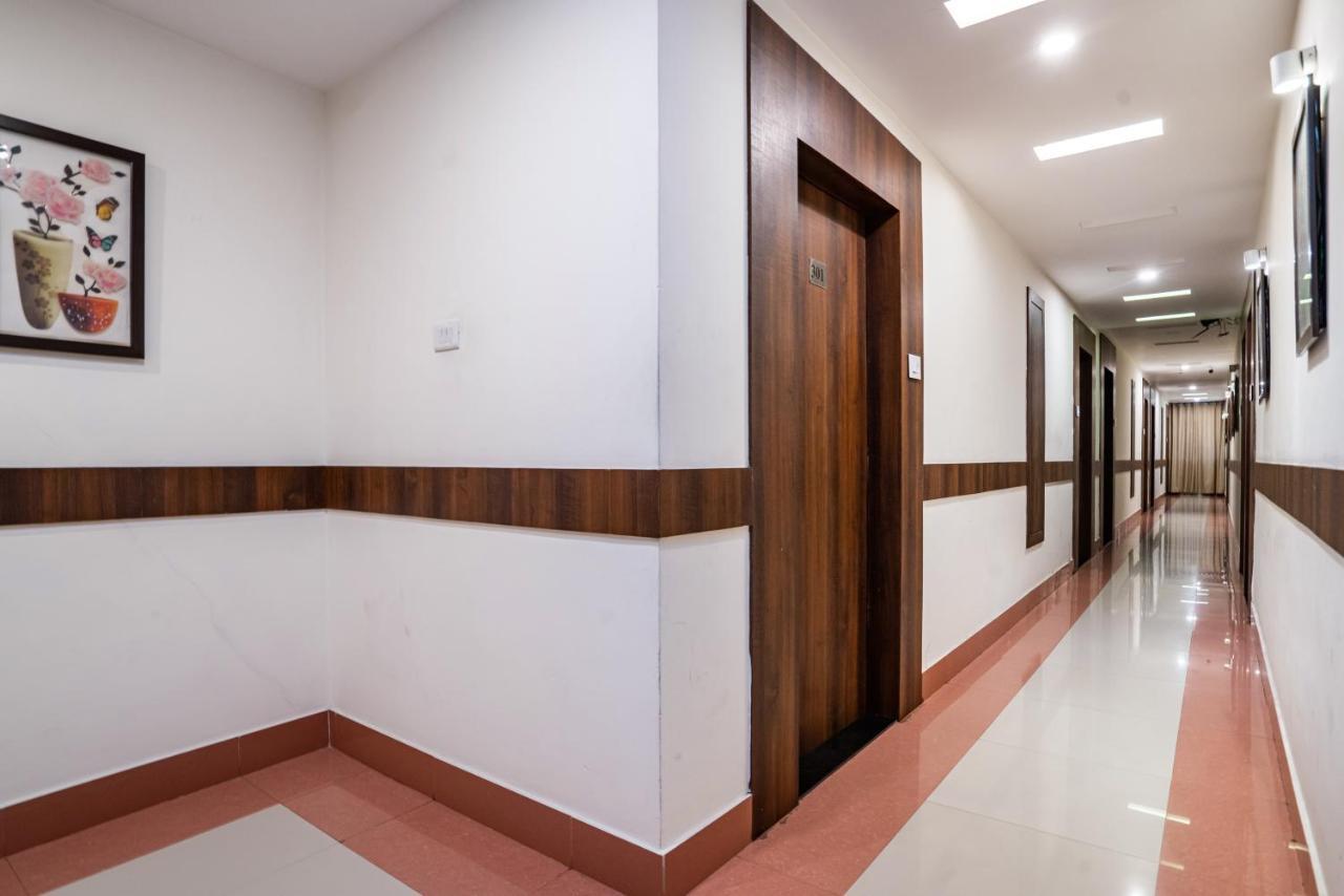 Nexstay Crystal Residency Kozhikode Bagian luar foto