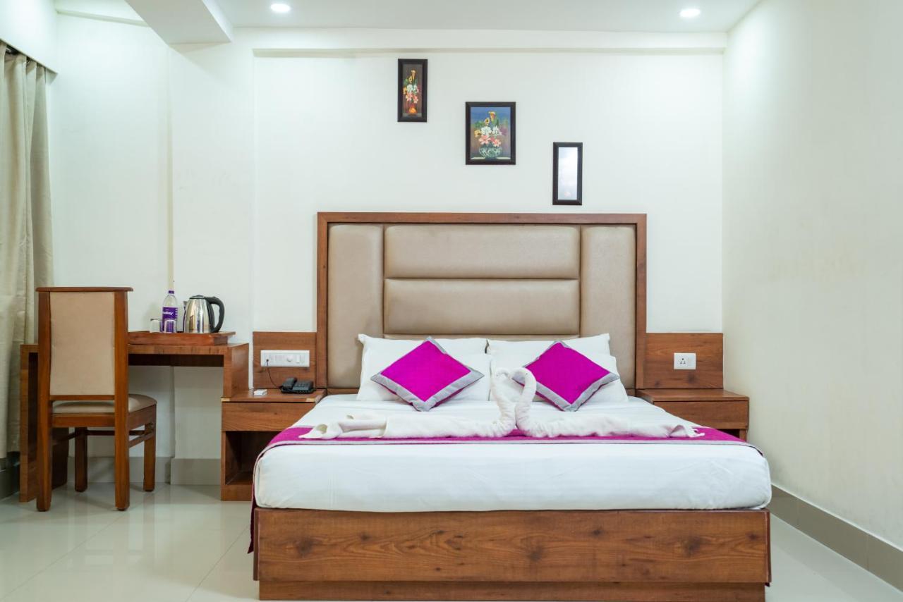 Nexstay Crystal Residency Kozhikode Bagian luar foto