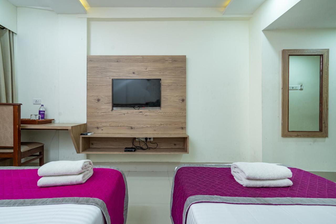 Nexstay Crystal Residency Kozhikode Bagian luar foto