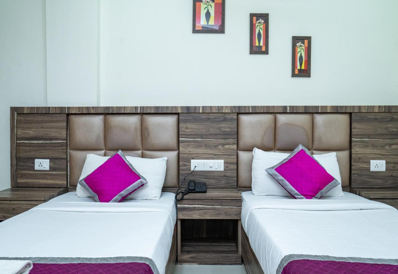 Nexstay Crystal Residency Kozhikode Bagian luar foto