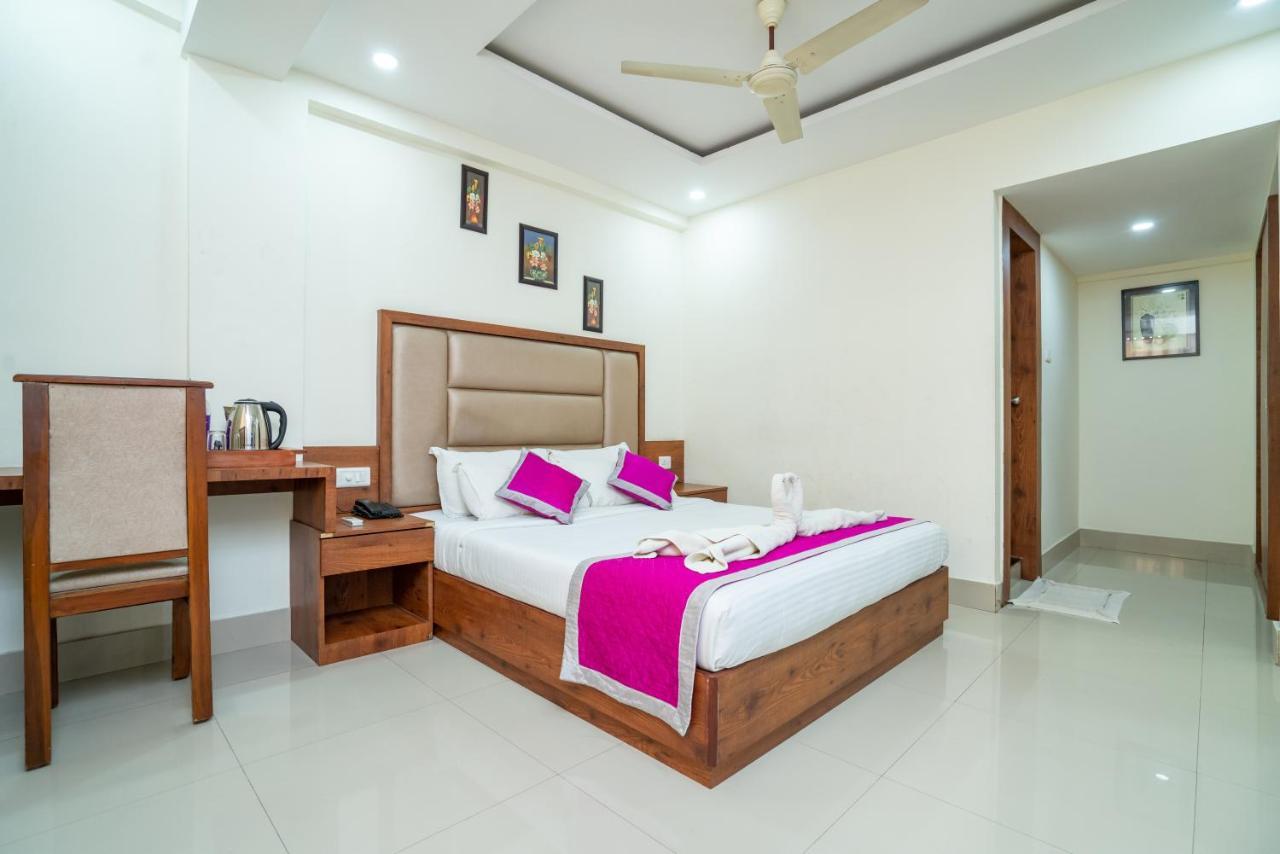 Nexstay Crystal Residency Kozhikode Bagian luar foto