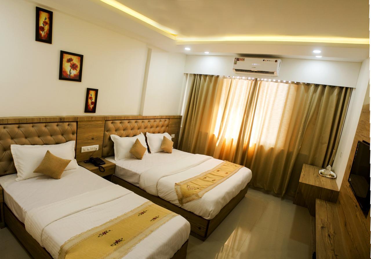 Nexstay Crystal Residency Kozhikode Bagian luar foto