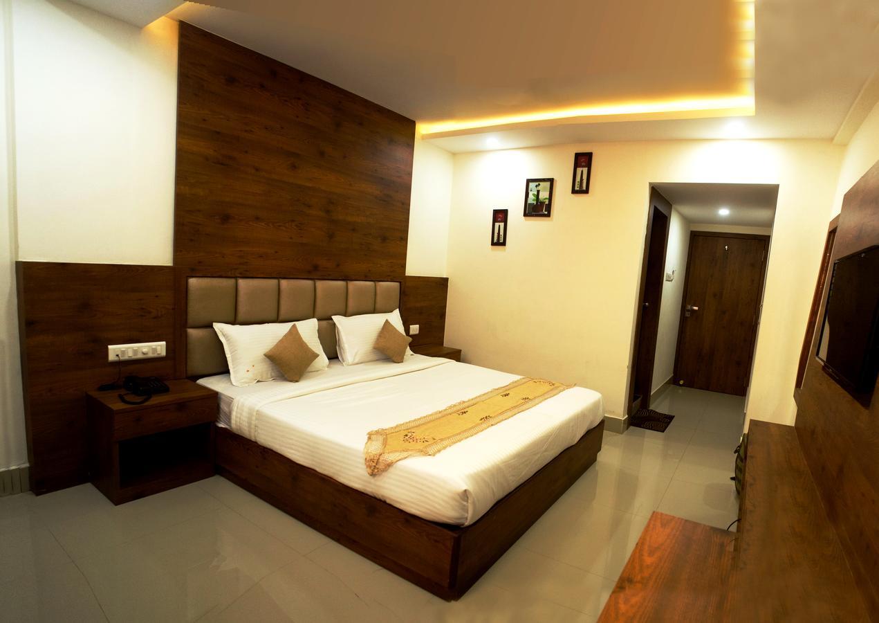 Nexstay Crystal Residency Kozhikode Bagian luar foto