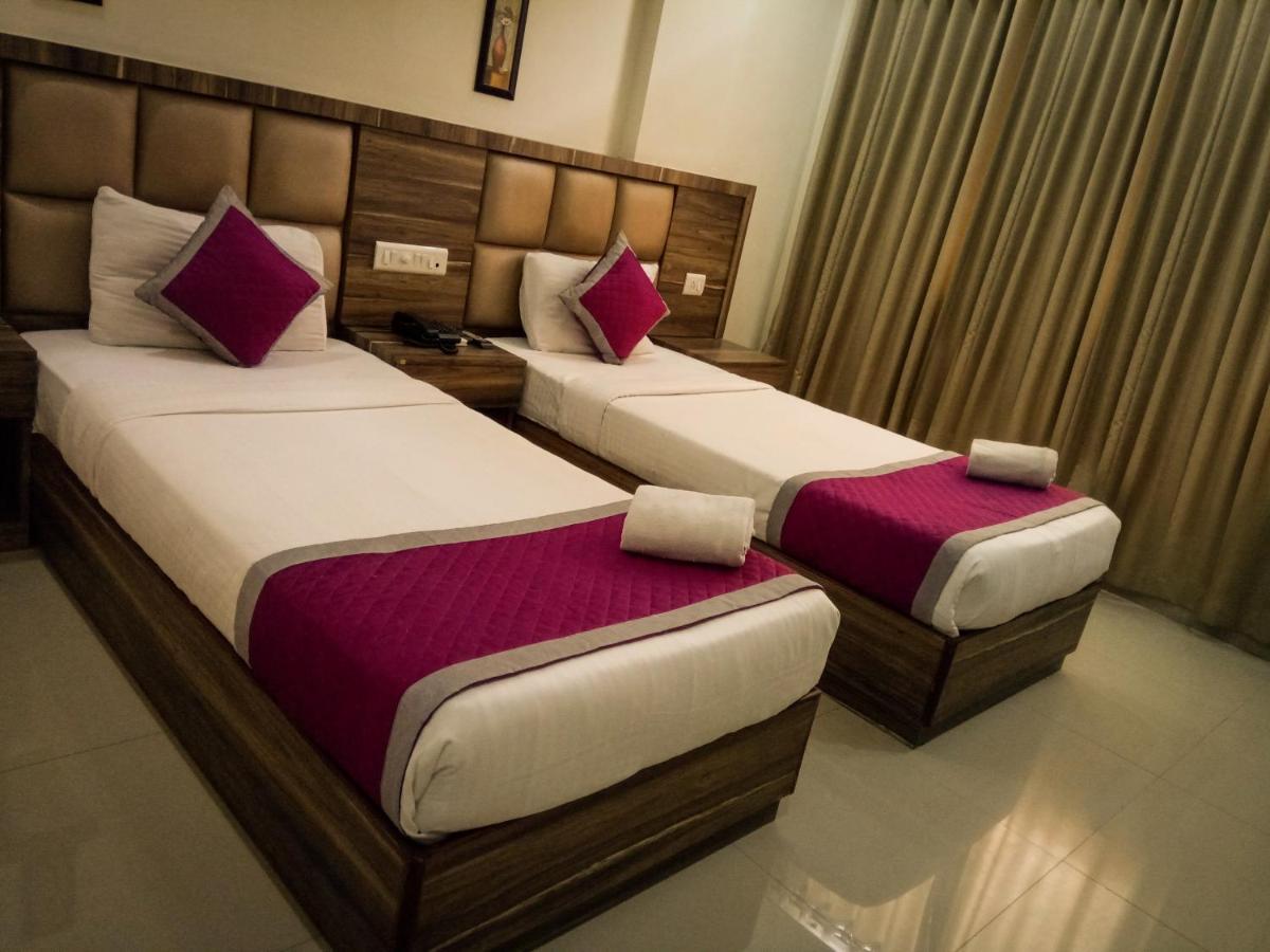 Nexstay Crystal Residency Kozhikode Bagian luar foto