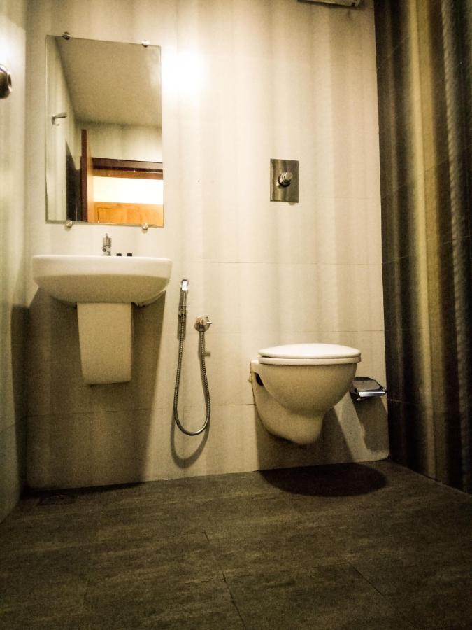 Nexstay Crystal Residency Kozhikode Bagian luar foto