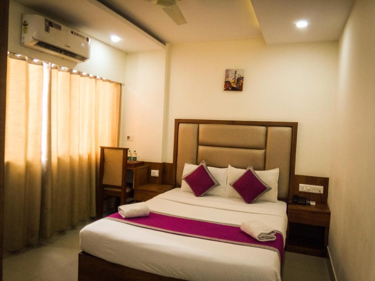 Nexstay Crystal Residency Kozhikode Bagian luar foto