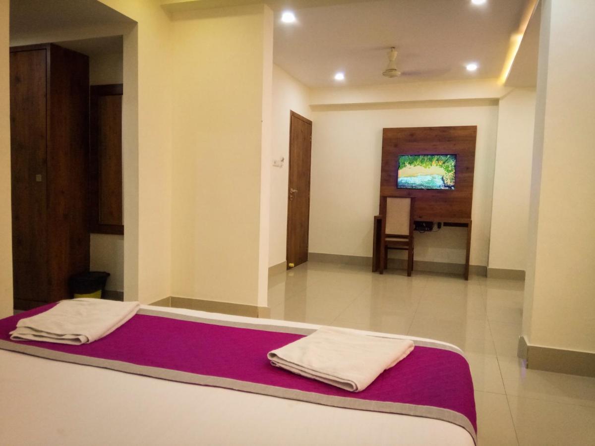 Nexstay Crystal Residency Kozhikode Bagian luar foto