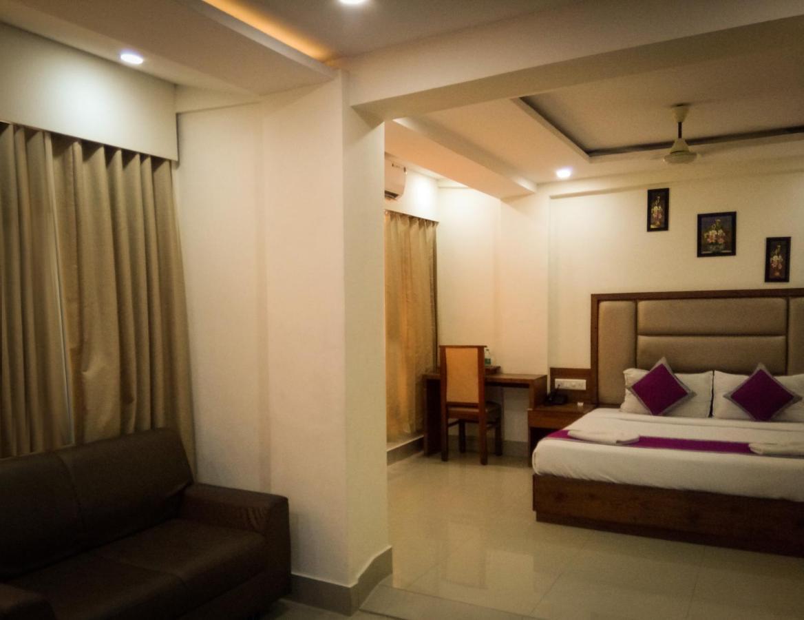 Nexstay Crystal Residency Kozhikode Bagian luar foto
