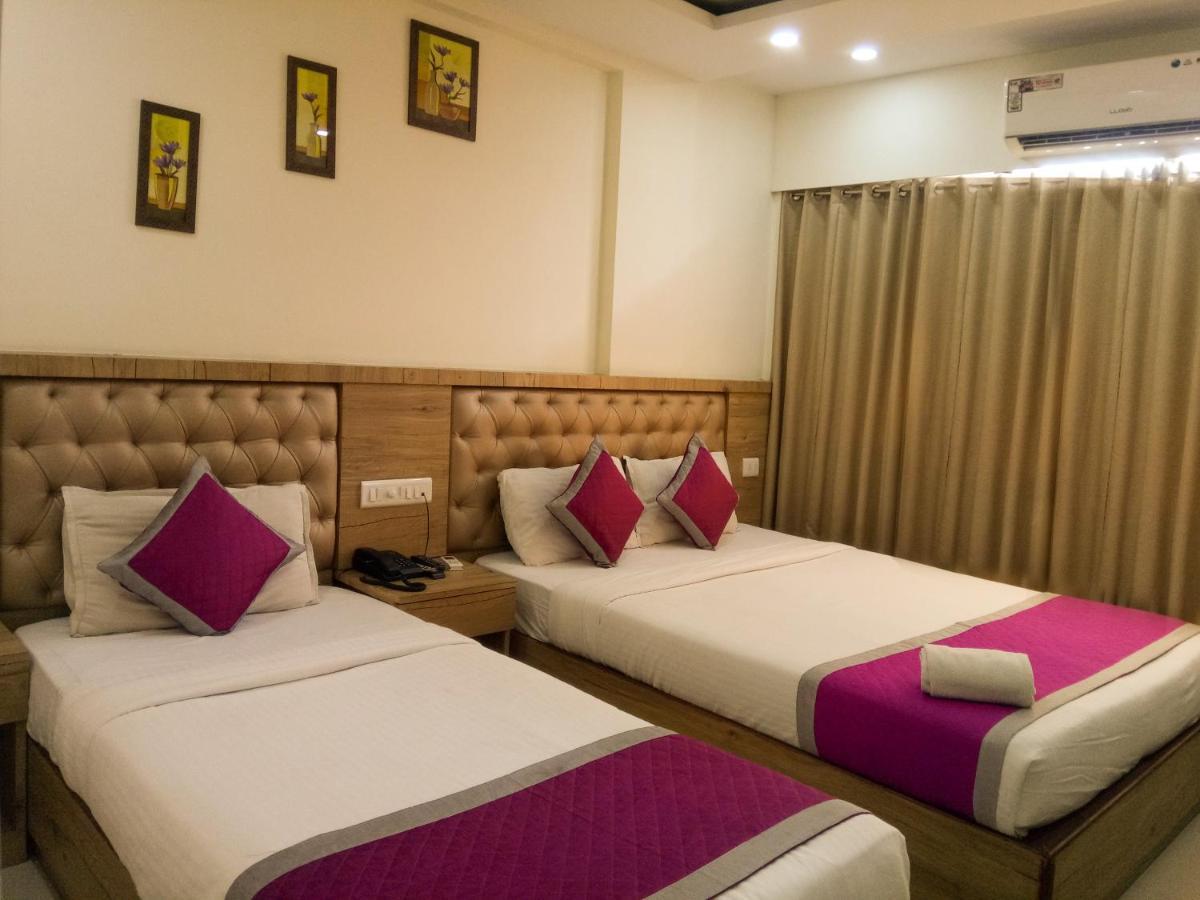 Nexstay Crystal Residency Kozhikode Bagian luar foto