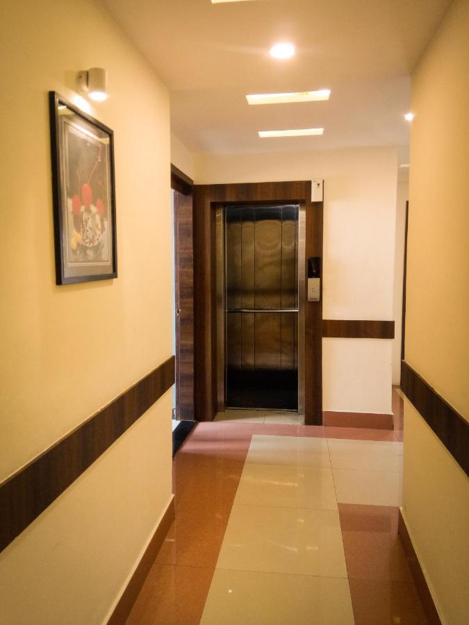 Nexstay Crystal Residency Kozhikode Bagian luar foto