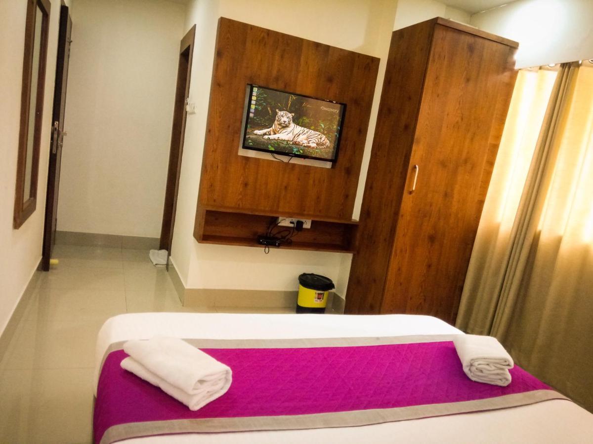 Nexstay Crystal Residency Kozhikode Bagian luar foto